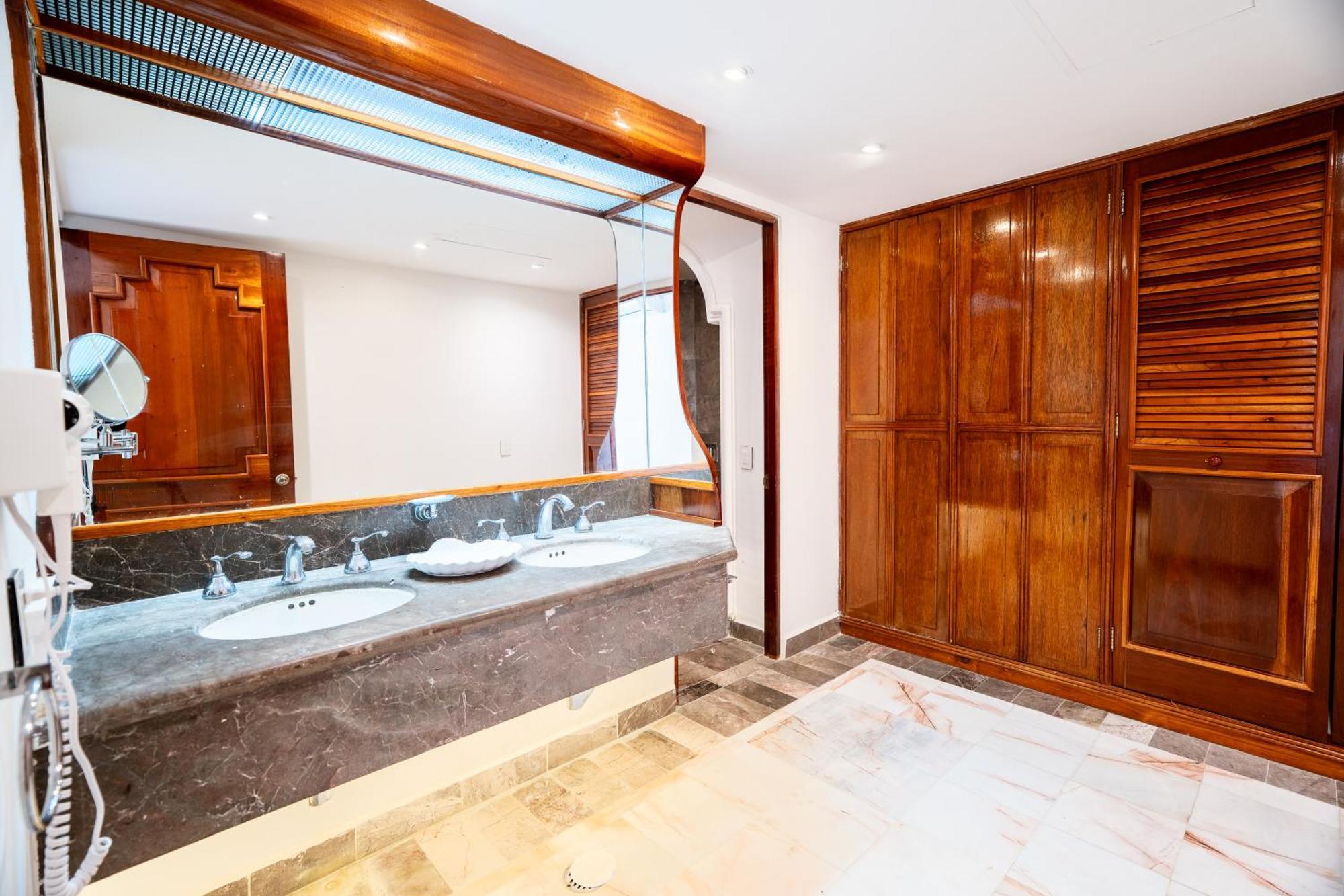 Two-Bedroom Suite