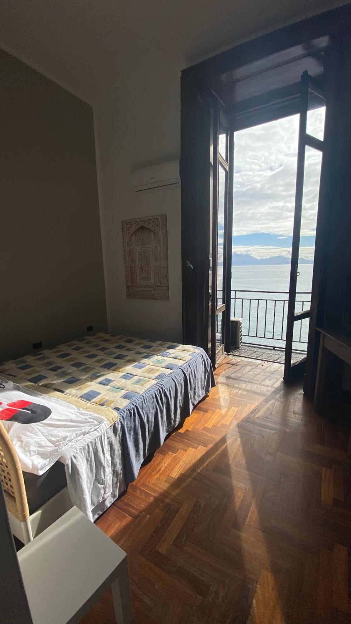 Double Room external bathroom Sea View