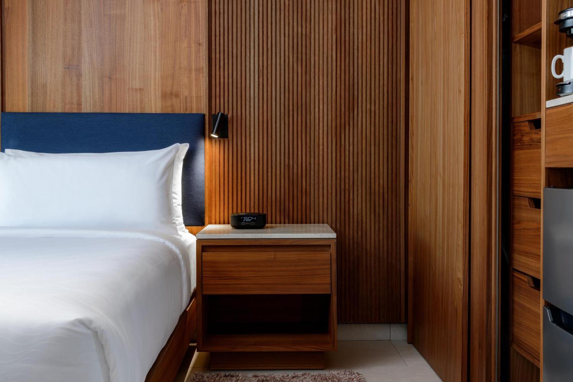 Premium King Room with Ocean View,1758337055:JPEG
