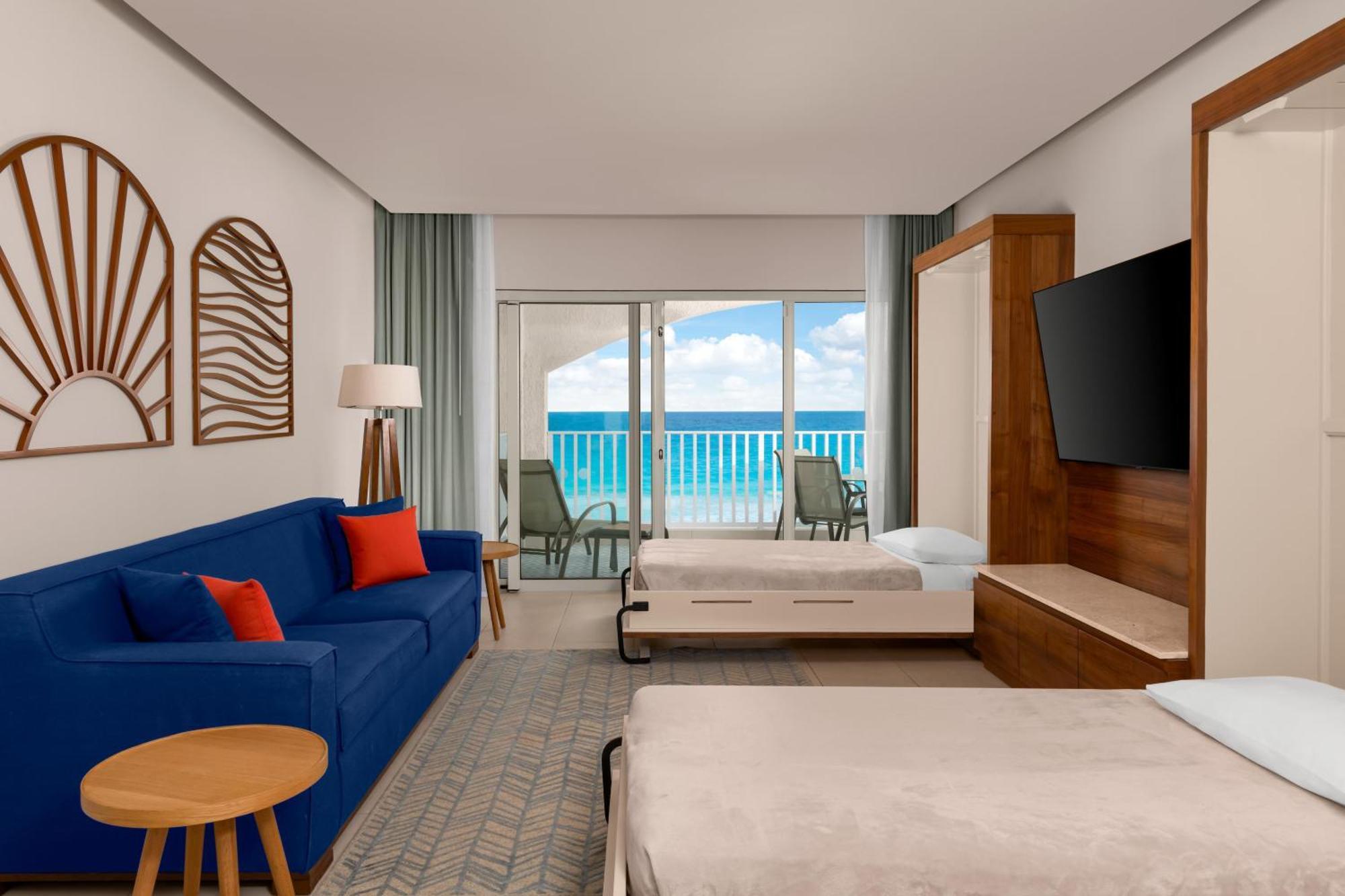 Enclave Beachfront Suite One King Two Murphy Beds