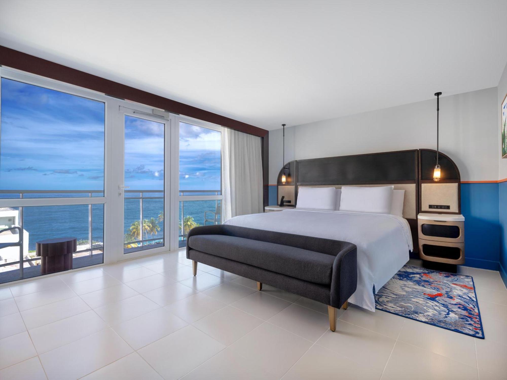 Corner King Suite Balcony Ocean View