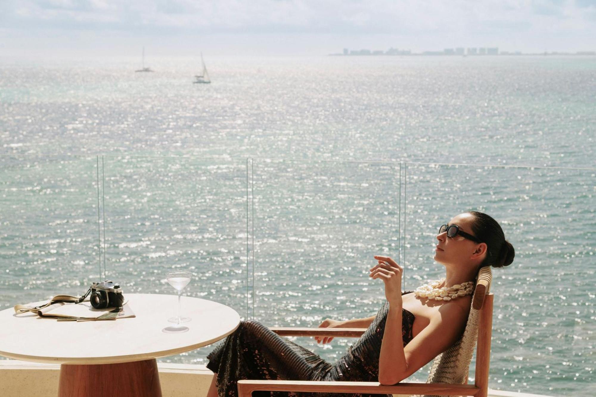 St Regis Luxe King Studio Ocean View Private Pool