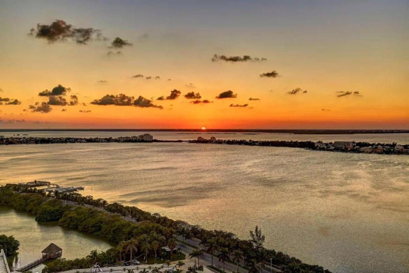 Luxury Junior Suite Sunset View Diamond Club 