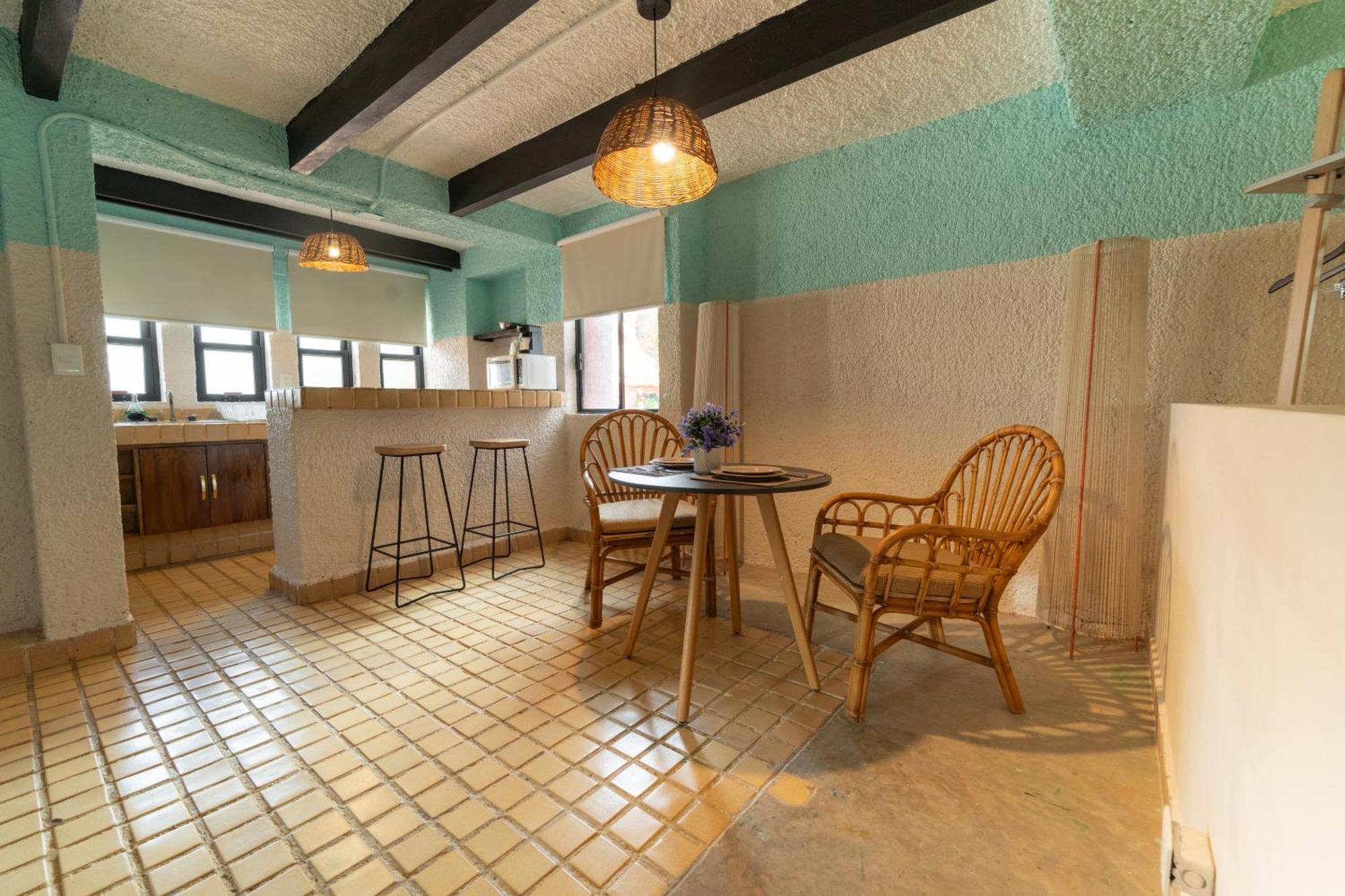 Studio Apartment Kitchenette