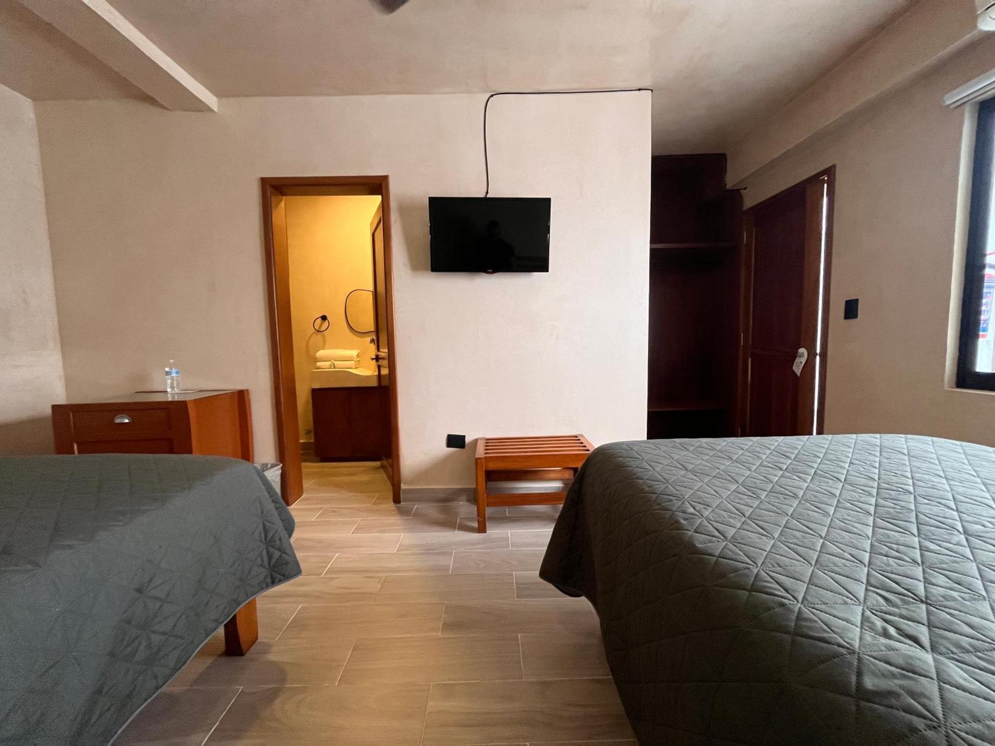 Classic Quadruple Room