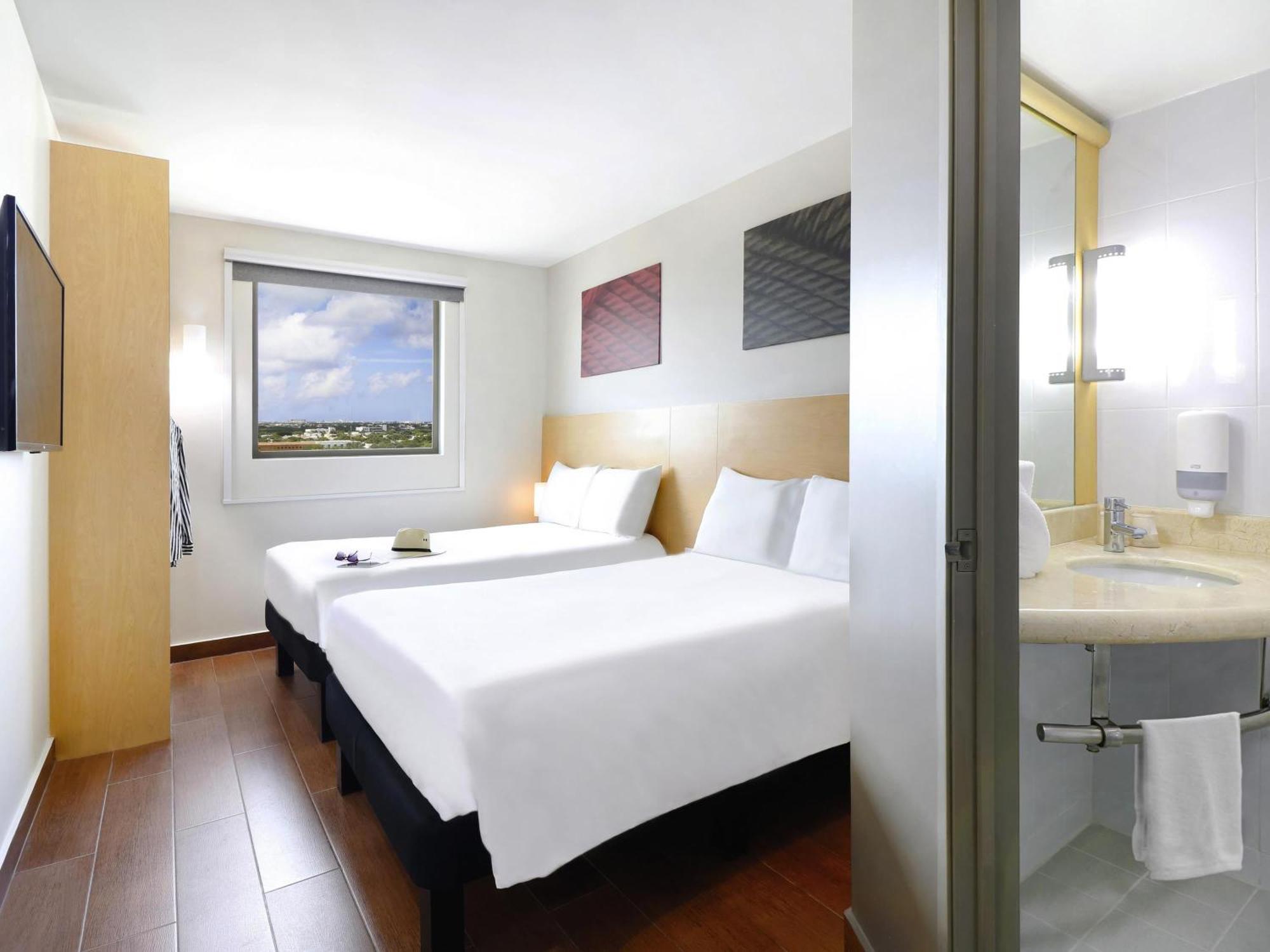 Standard Double Room Two Single Beds