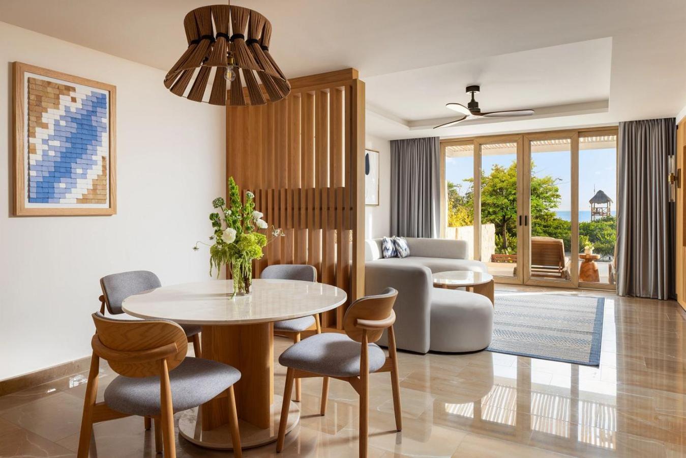 Preferred Club Master Suite Ocean Front Private Pool