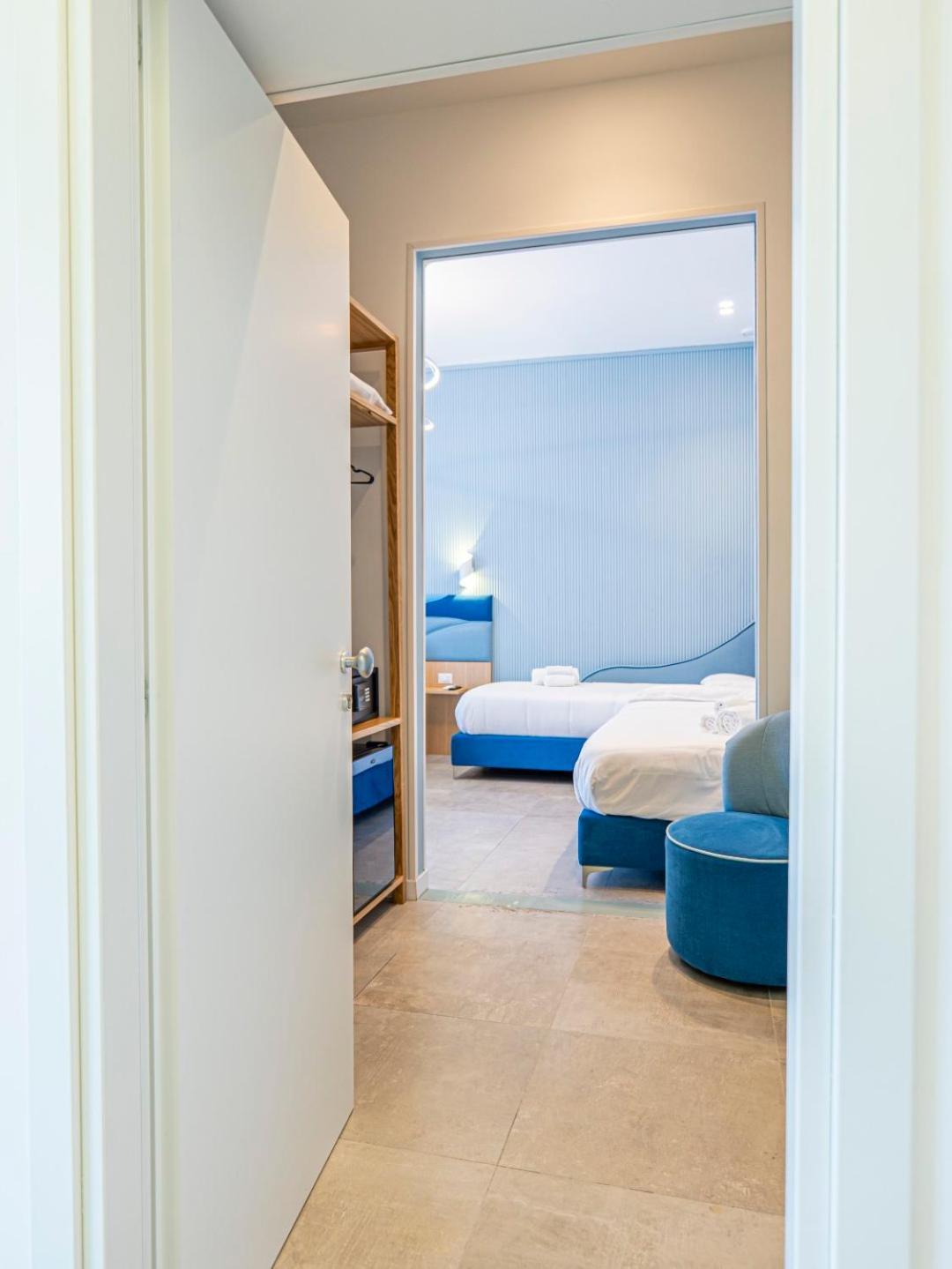 Comfort Room Balcony