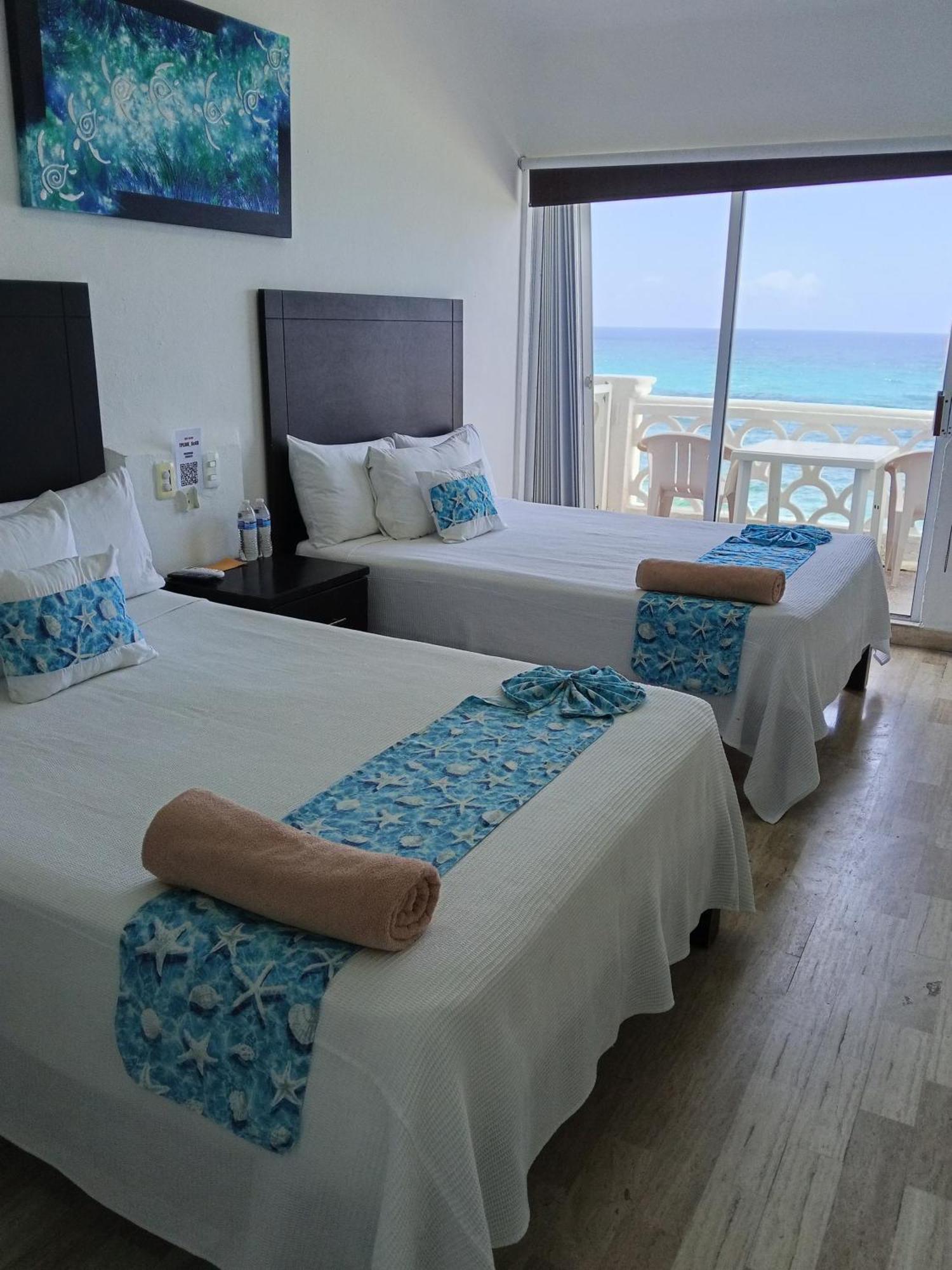 Standard Twin Room Sea View