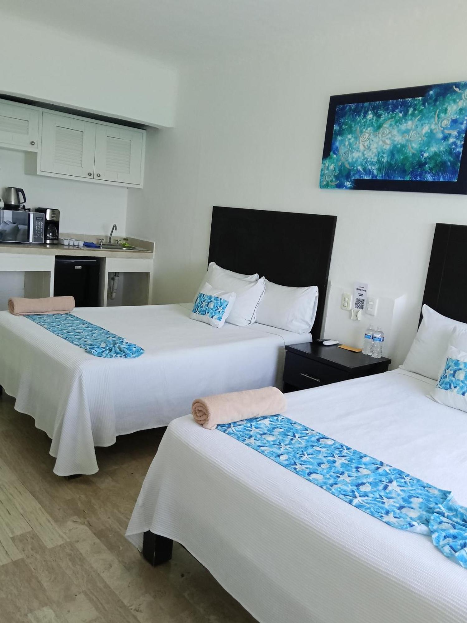 Standard Twin Room Sea View