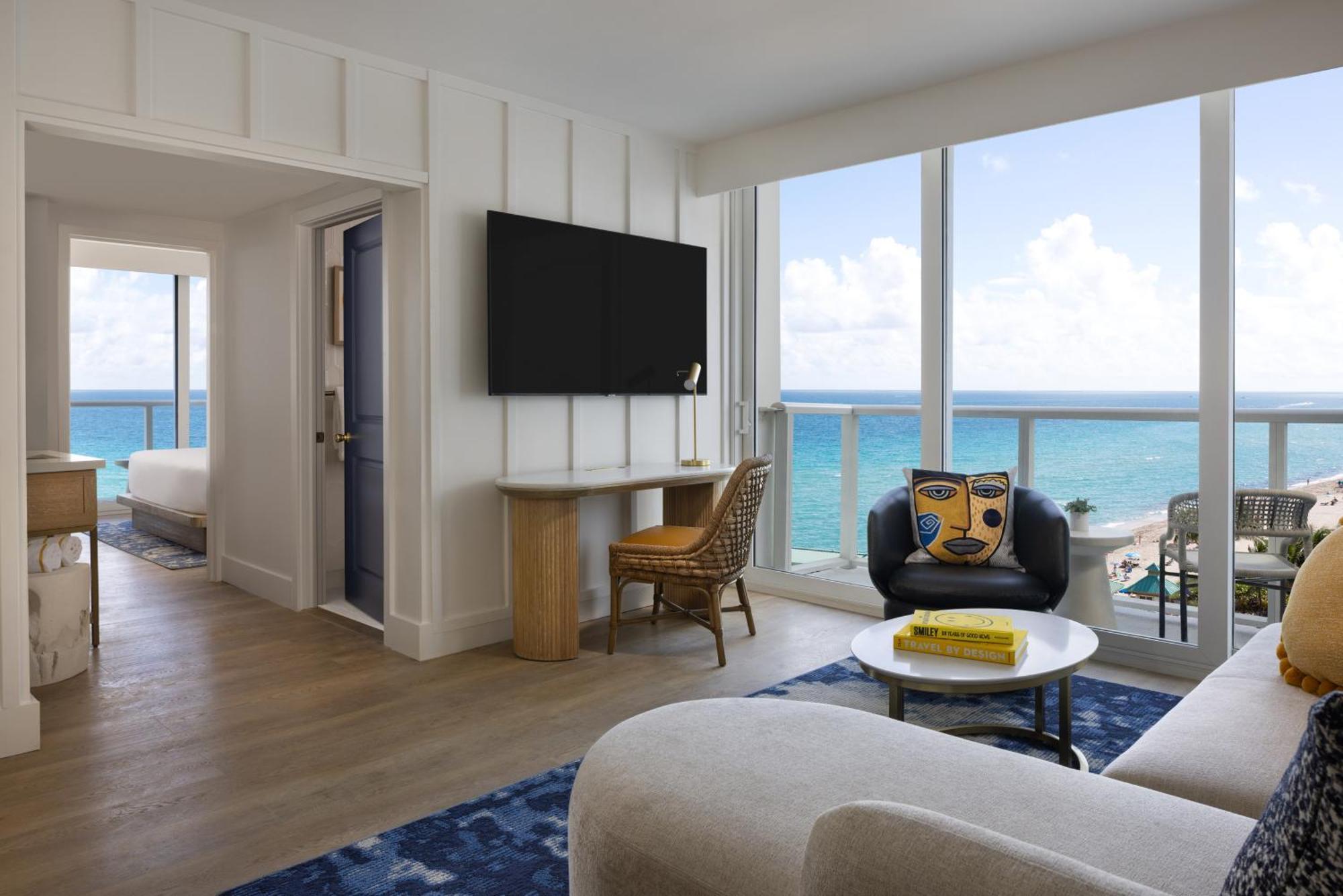 Oceanfront One Bedroom Suite with Balcony-Newly Renovated