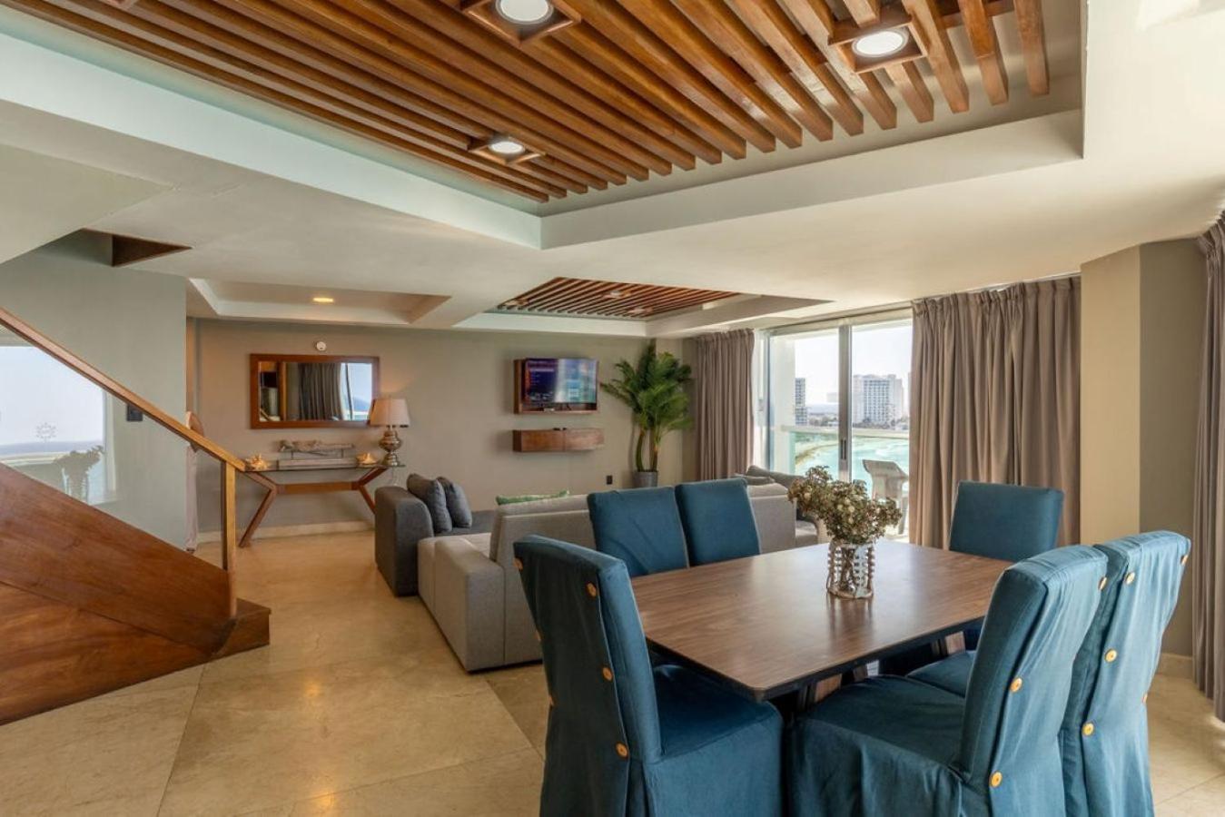 Diamond Suite