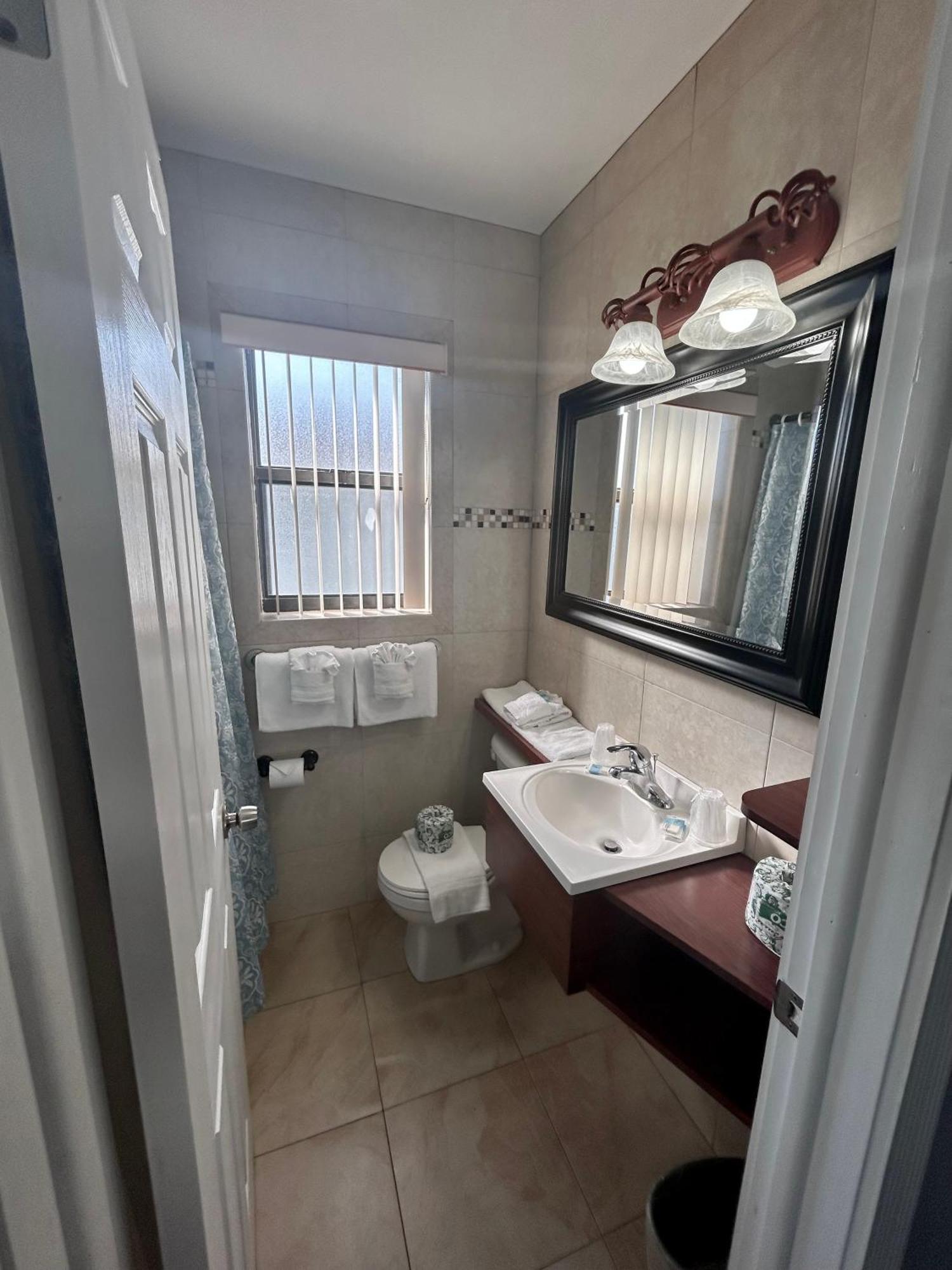 One-Bedroom Apartment with Balcony and Water View
