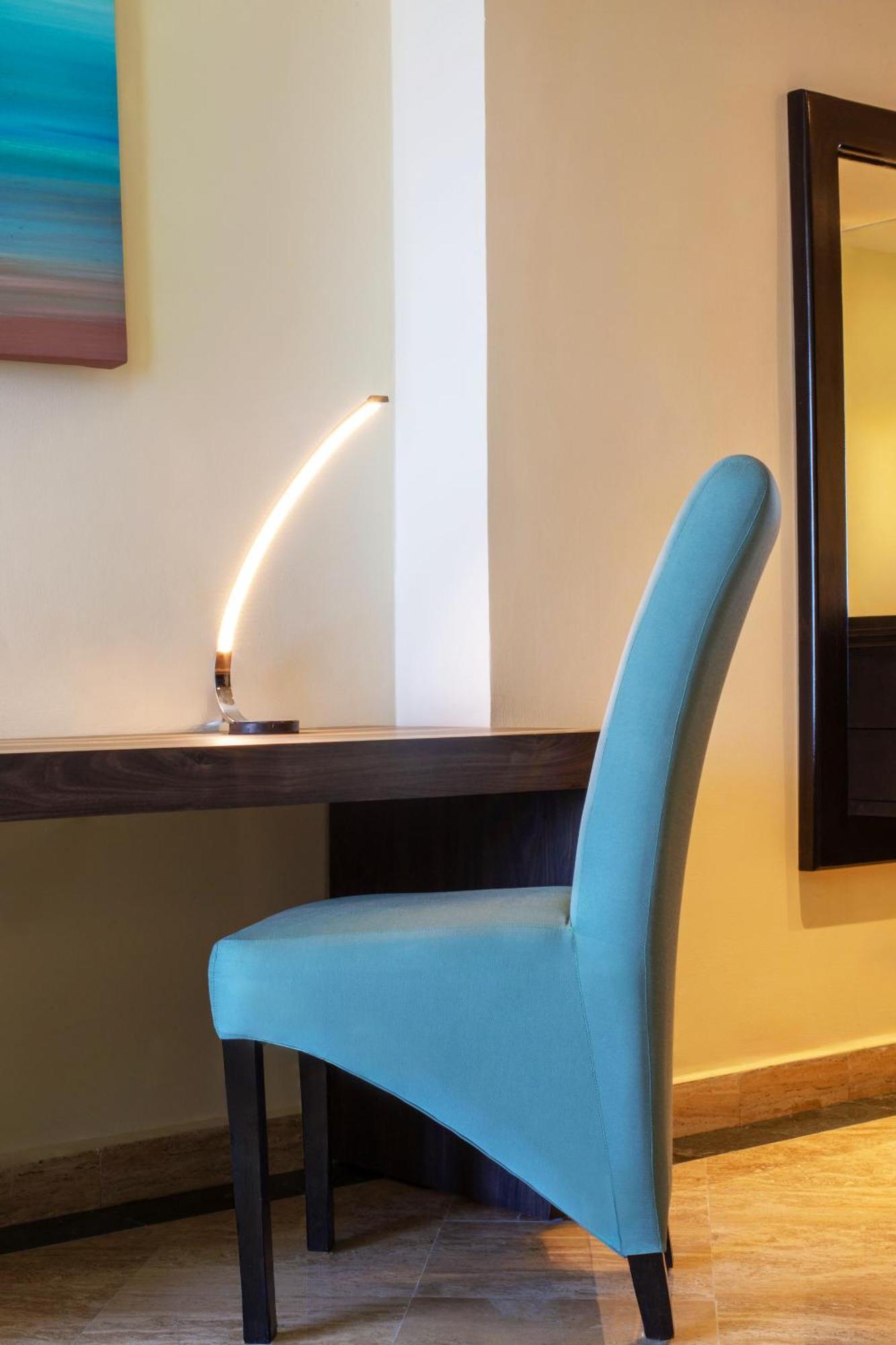 Pyramid Junior Suite