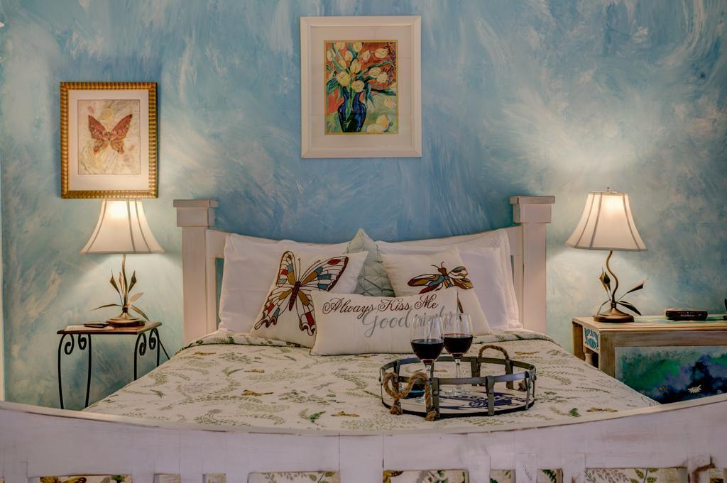 Deluxe Queen Suite - Pet Friendly