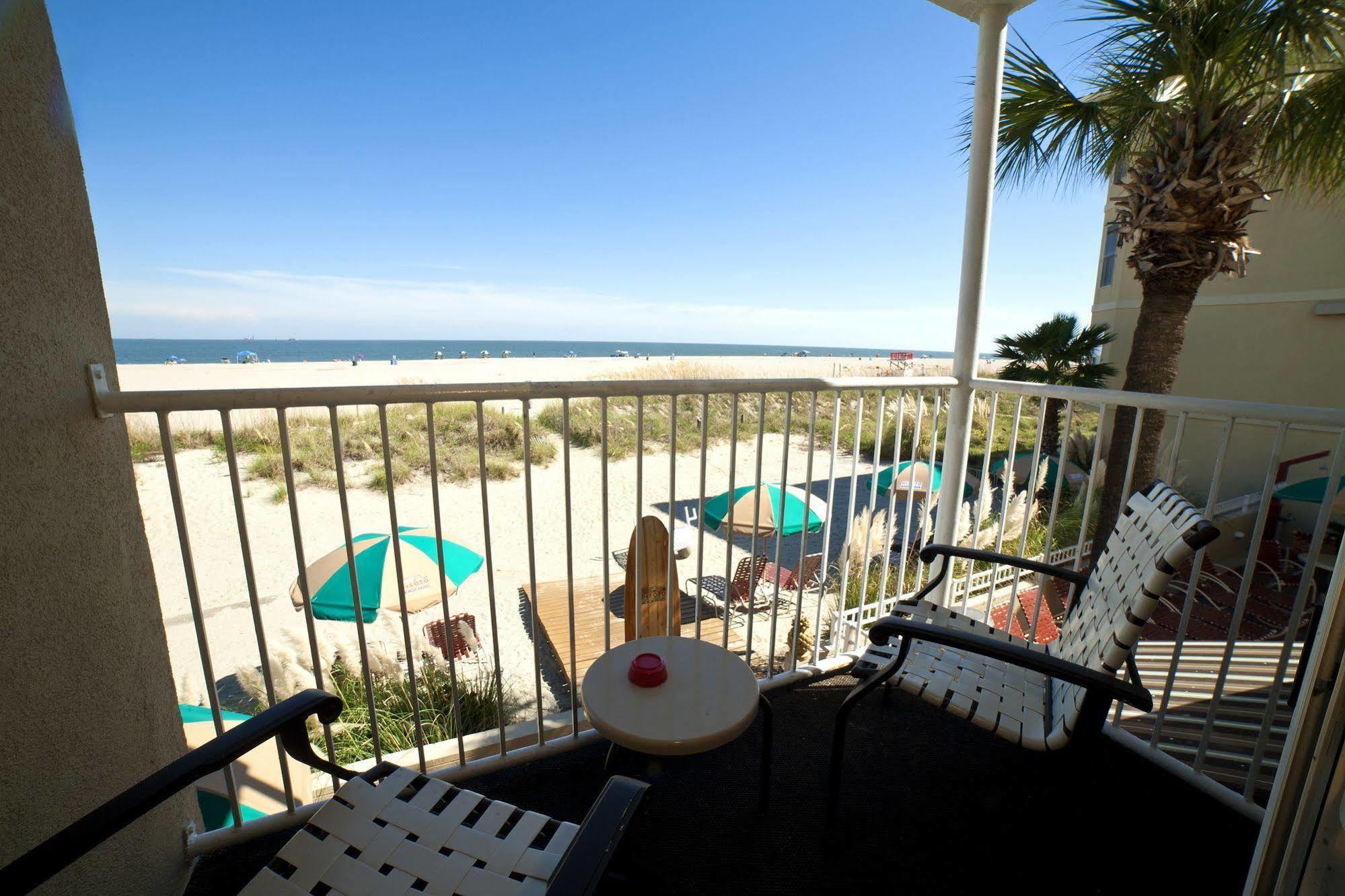 Deluxe Queen Room with Two Queen Beds - Ocean Front
