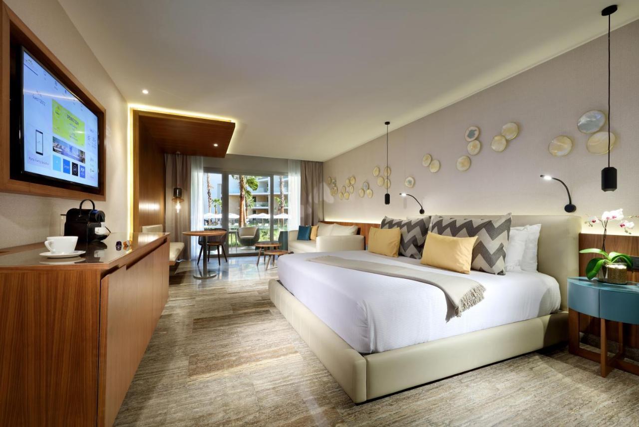 Family Selection Junior Suite Beachside Ocean View
