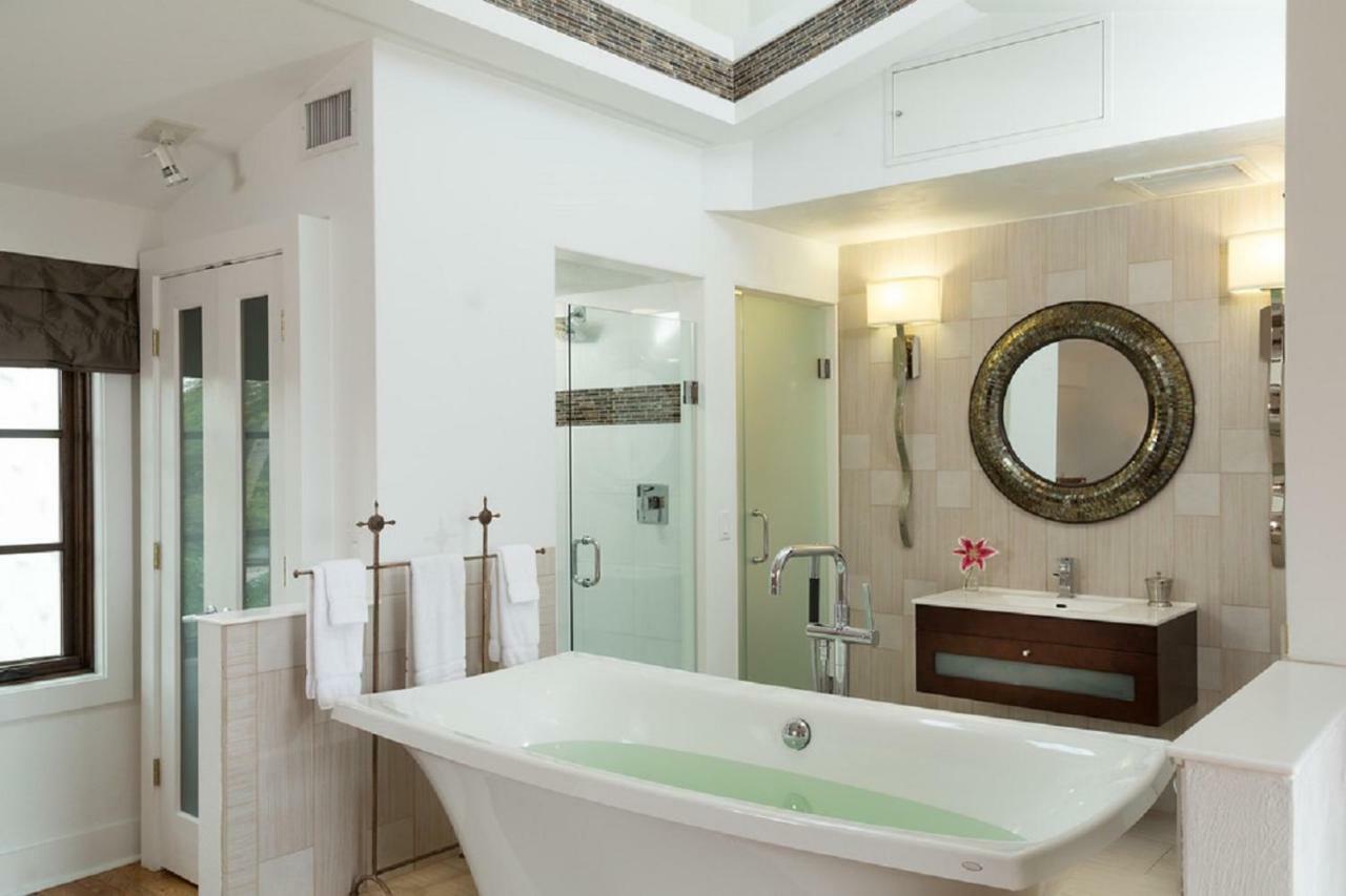 Single Room Bath