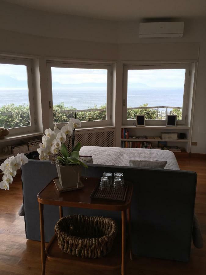 King Suite Sea View