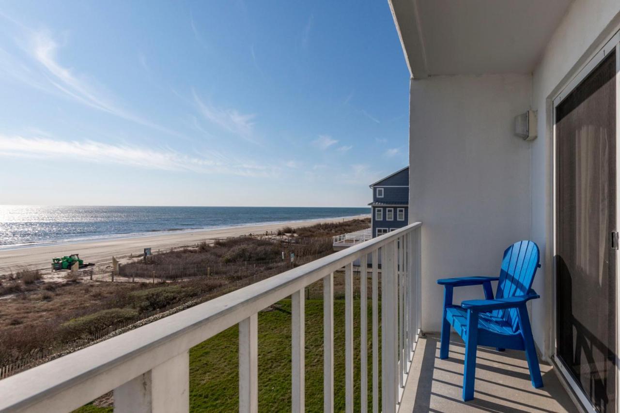 Direct Oceanfront Suite,983372116:JPEG