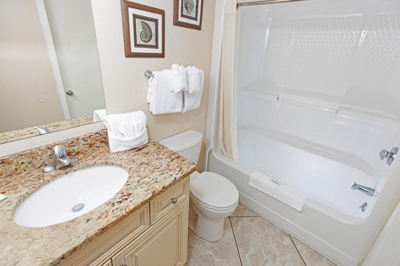 Deluxe Two-Bedroom Suite,991494475:JPEG
