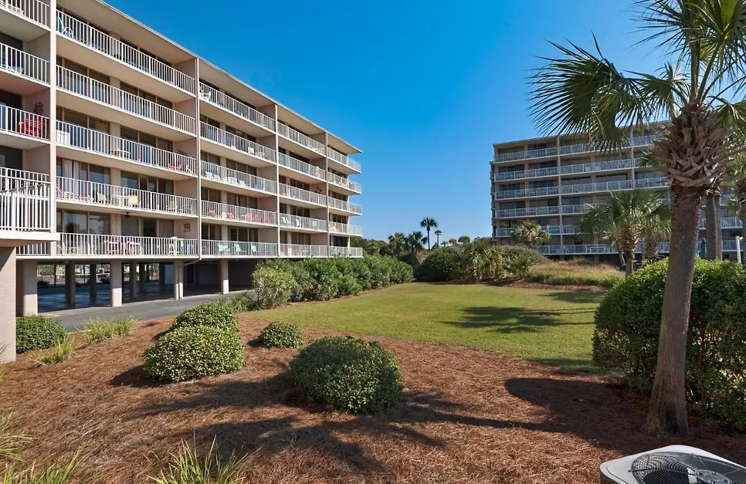 Beachfront - Renovated - Gulf View Bedroom - Flpcb5-1
