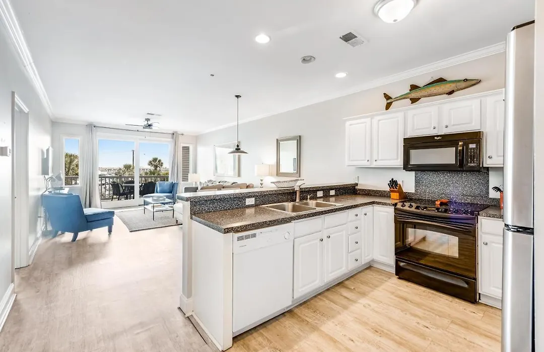 Pier Pointe Villas B102-1