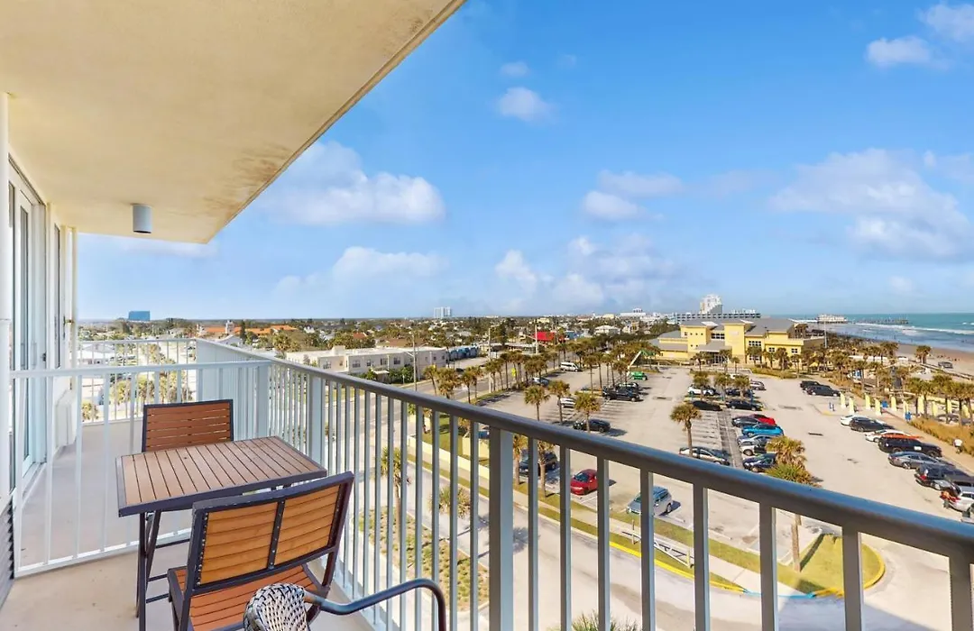 Harbour Beach Resort 618-1