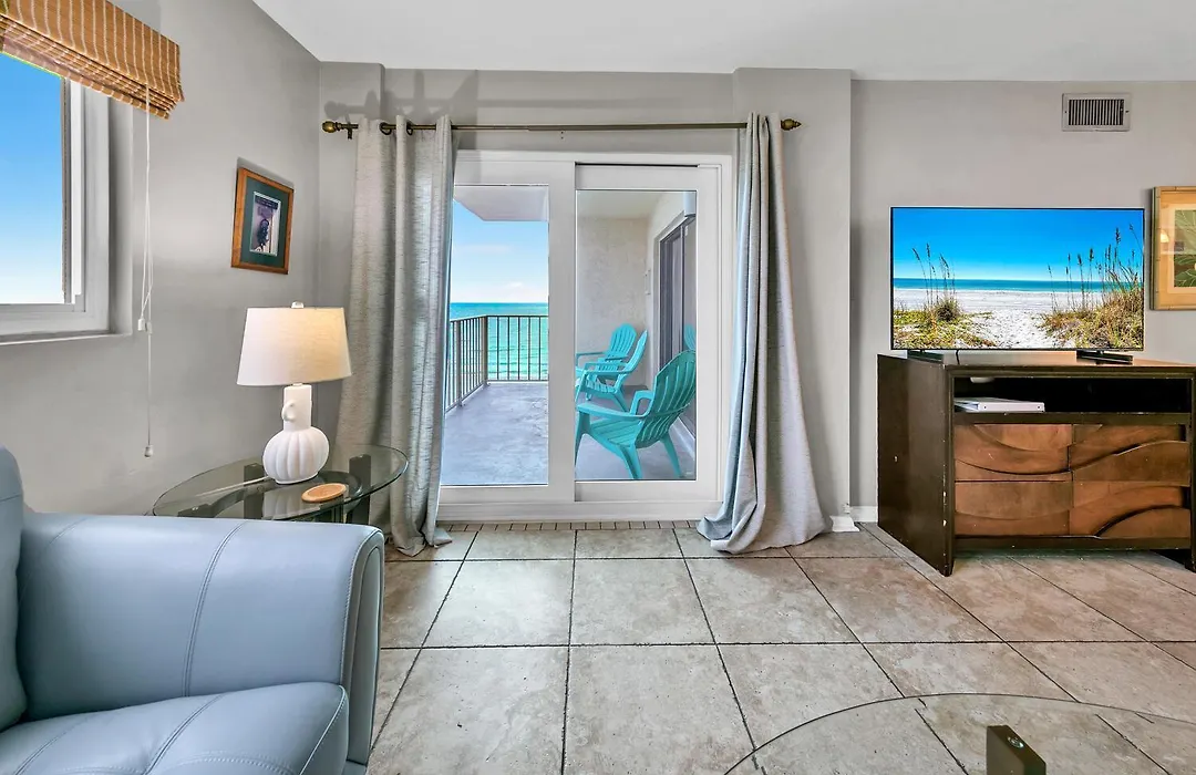 Regency Towers 623-1