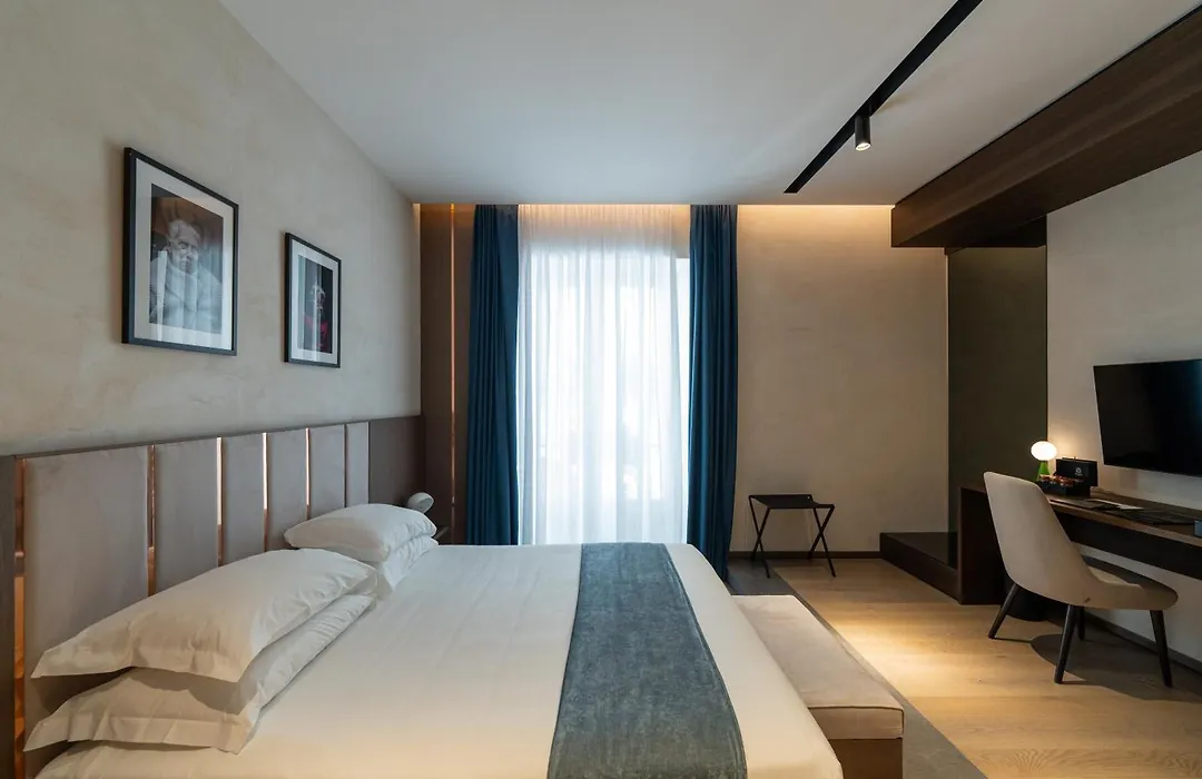 Agra Suites-1