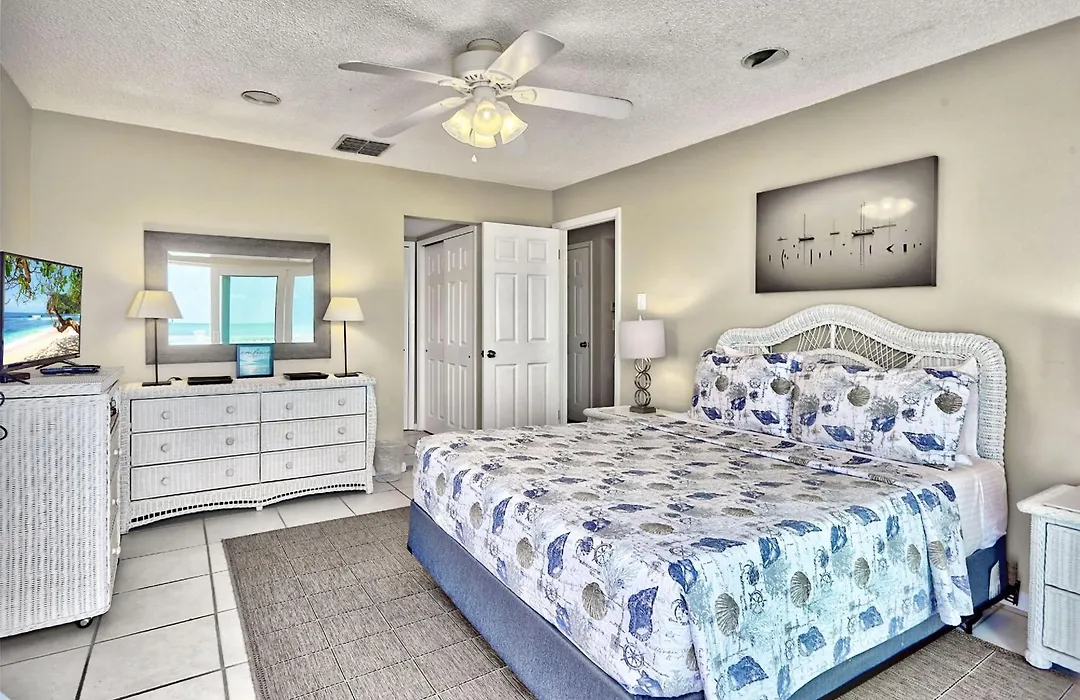 Beach Haven #C6-1