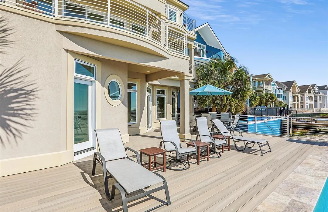 9 Singleton Beach Place- Renovated, Oceanfront, Pool, Elevator, Free Activities Included-1