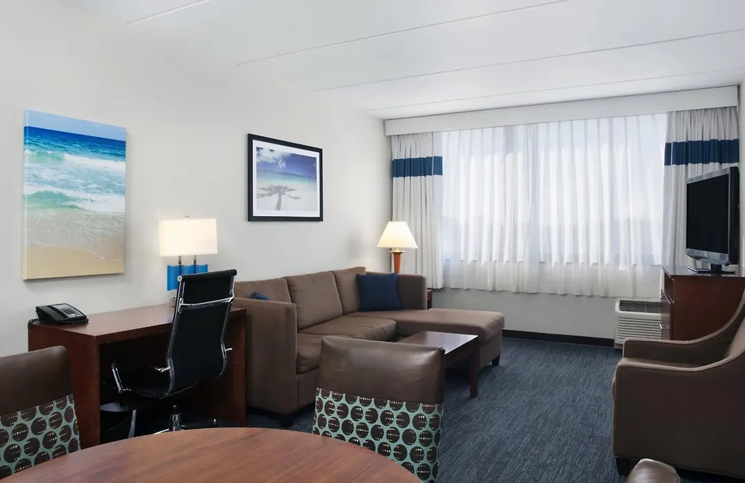 Four Points By Sheraton Fort Lauderdale Airport/Cruise Port-1