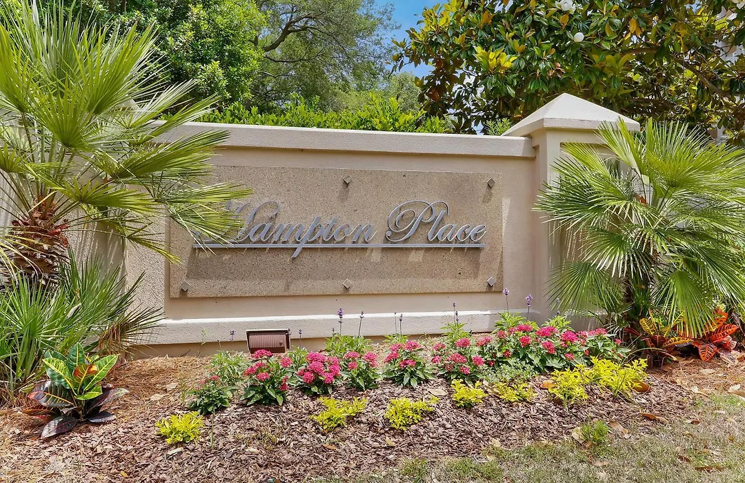 5305 Hampton Place-1