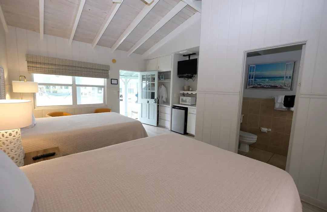The Islander Inn-1
