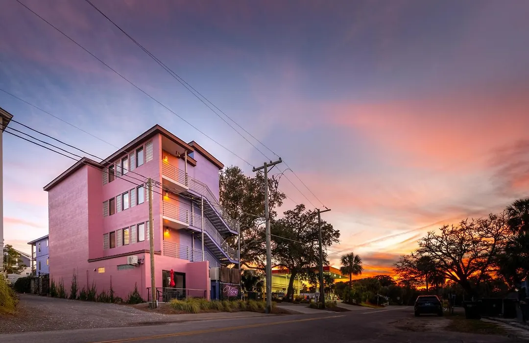 Boutique Vera Hotel In The Heart Of Folly Beach-1
