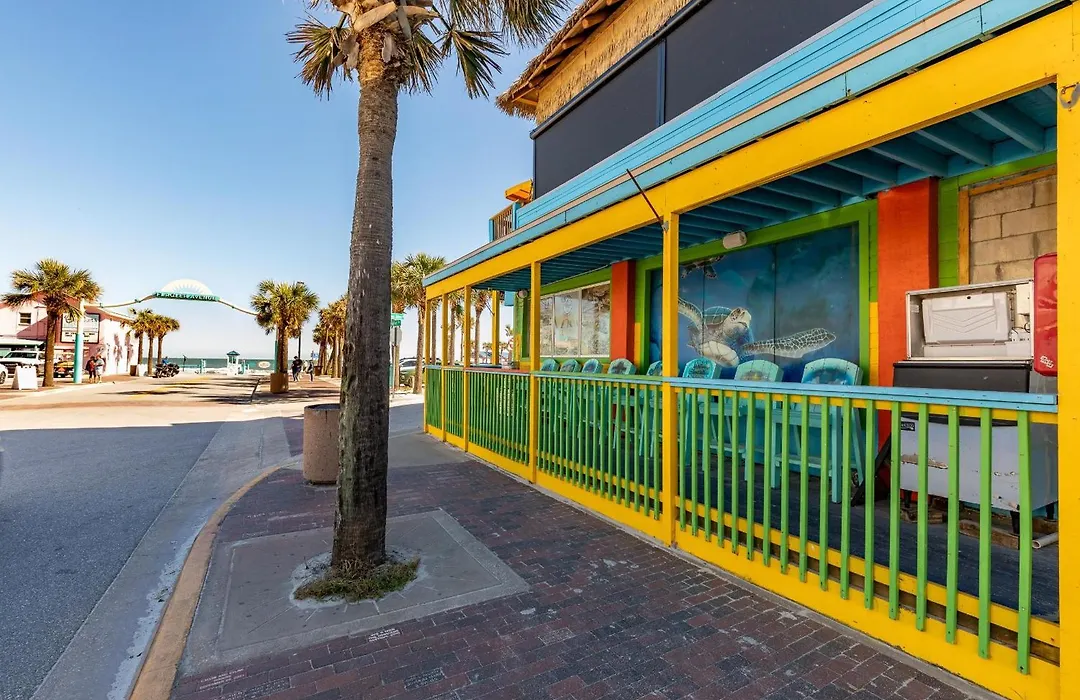 Chateau By The Sea 34B-1