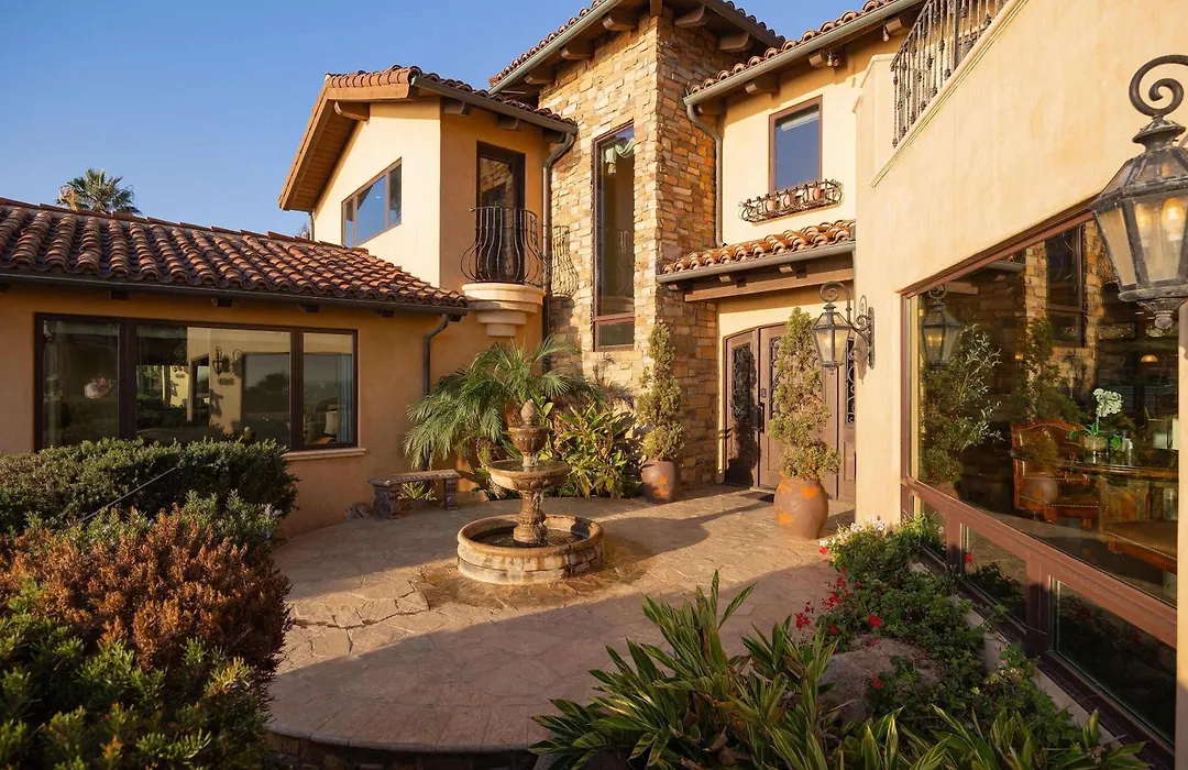Oceanfront Luxury Home Sunset Views-1