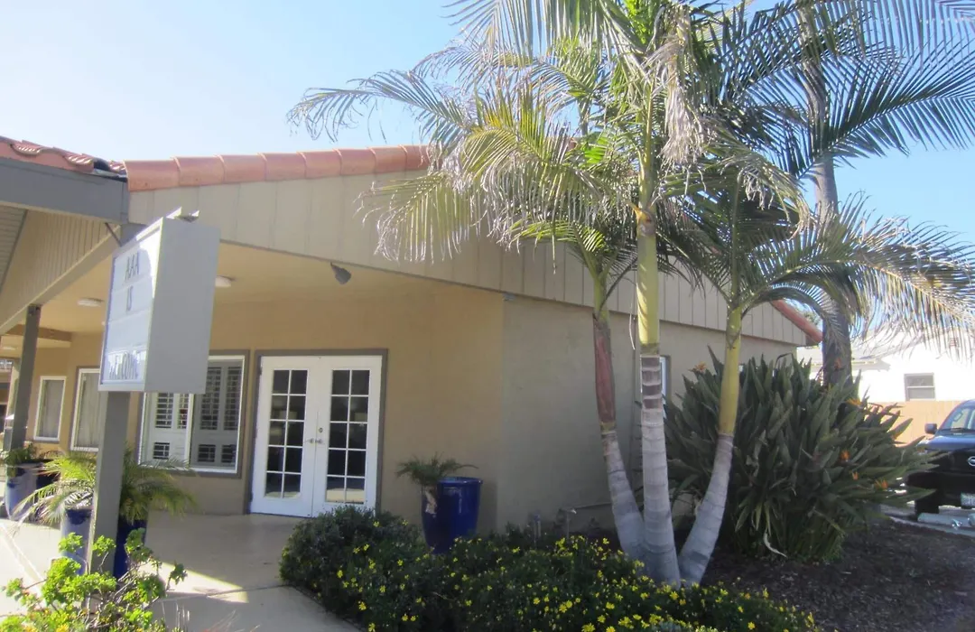 Pacific Shores Inn-1