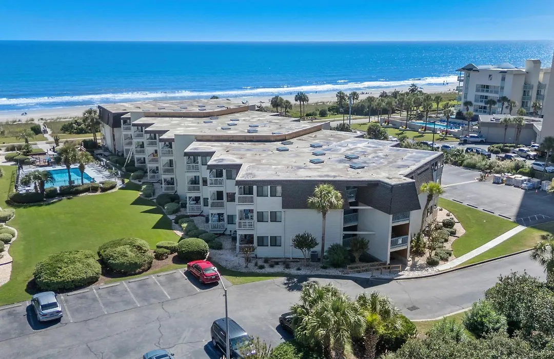 Stunning Oceanfront Condo - The Crows Nest-1