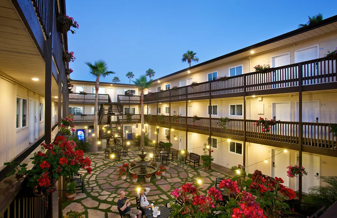 Ocean Beach Hotel-1