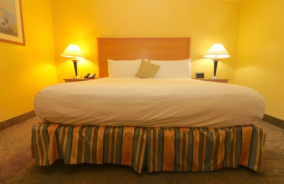 The Atrium Resort, Virginia Beach By Vacatia-1