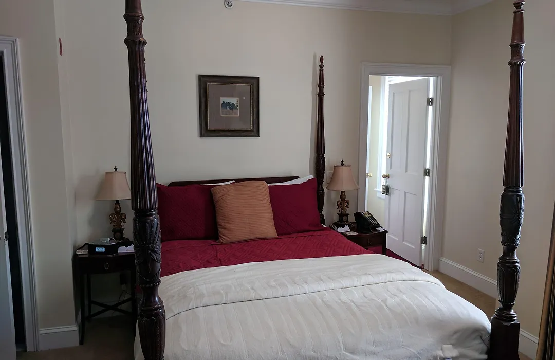 Almondy Inn Bed & Breakfast-1
