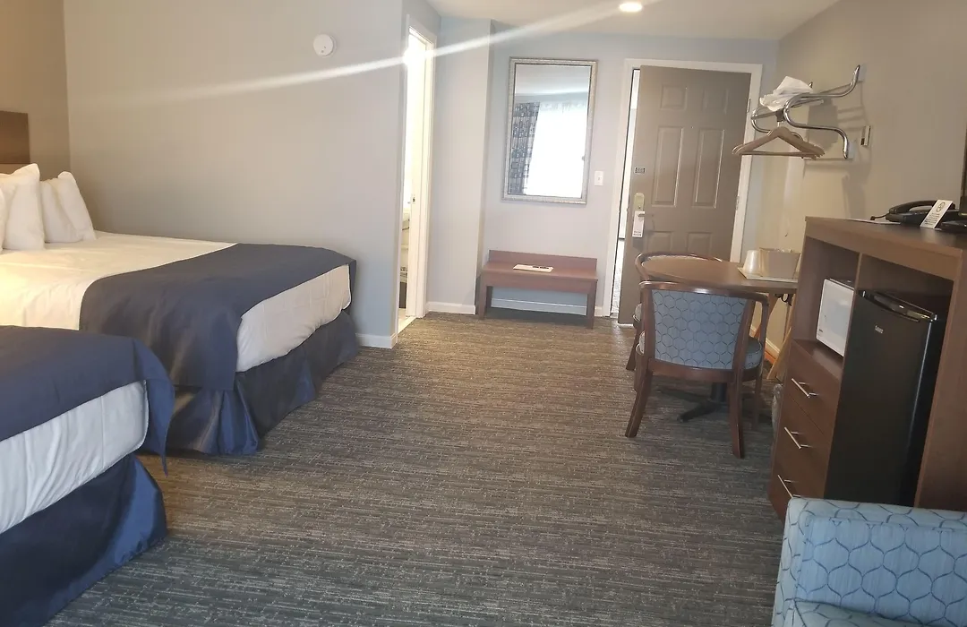 Hampton Village Inn-1