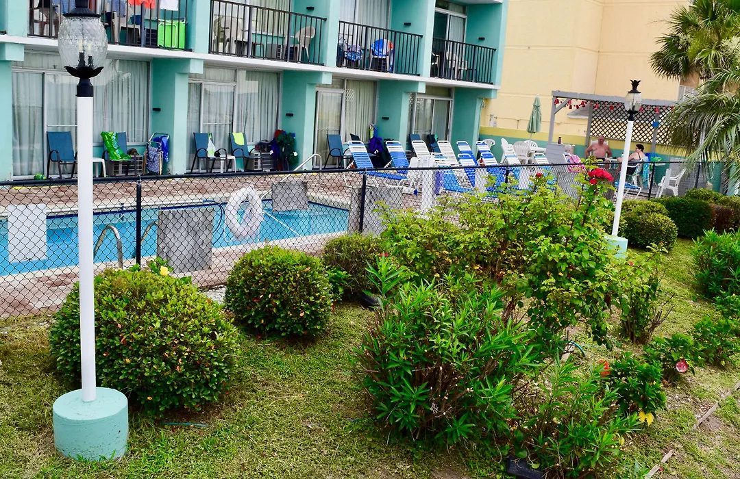Beach Club At Montego Inn-1