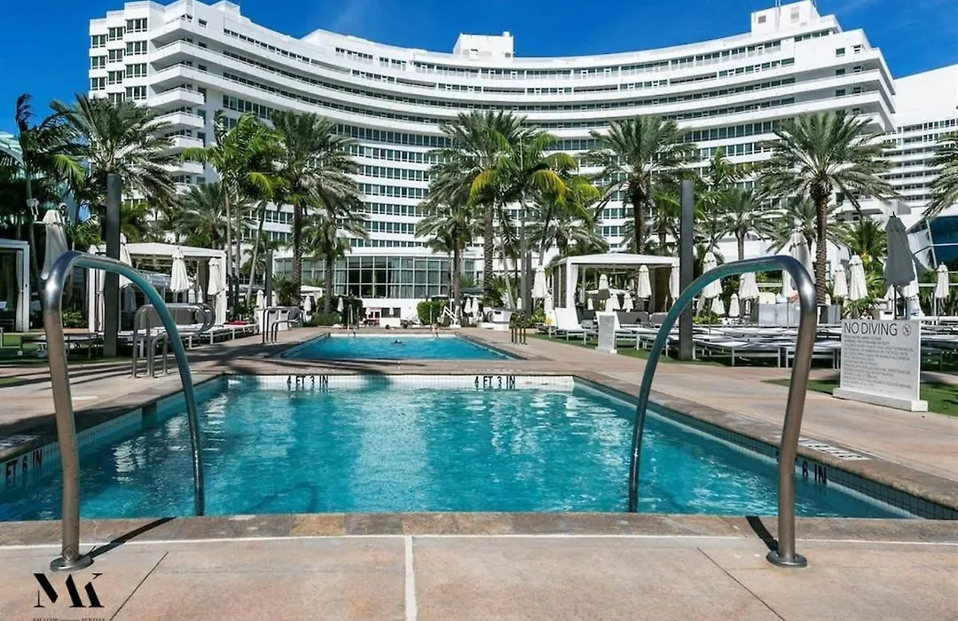 Fontainebleau Resort Ocean Plus Bay View W Balcony-1