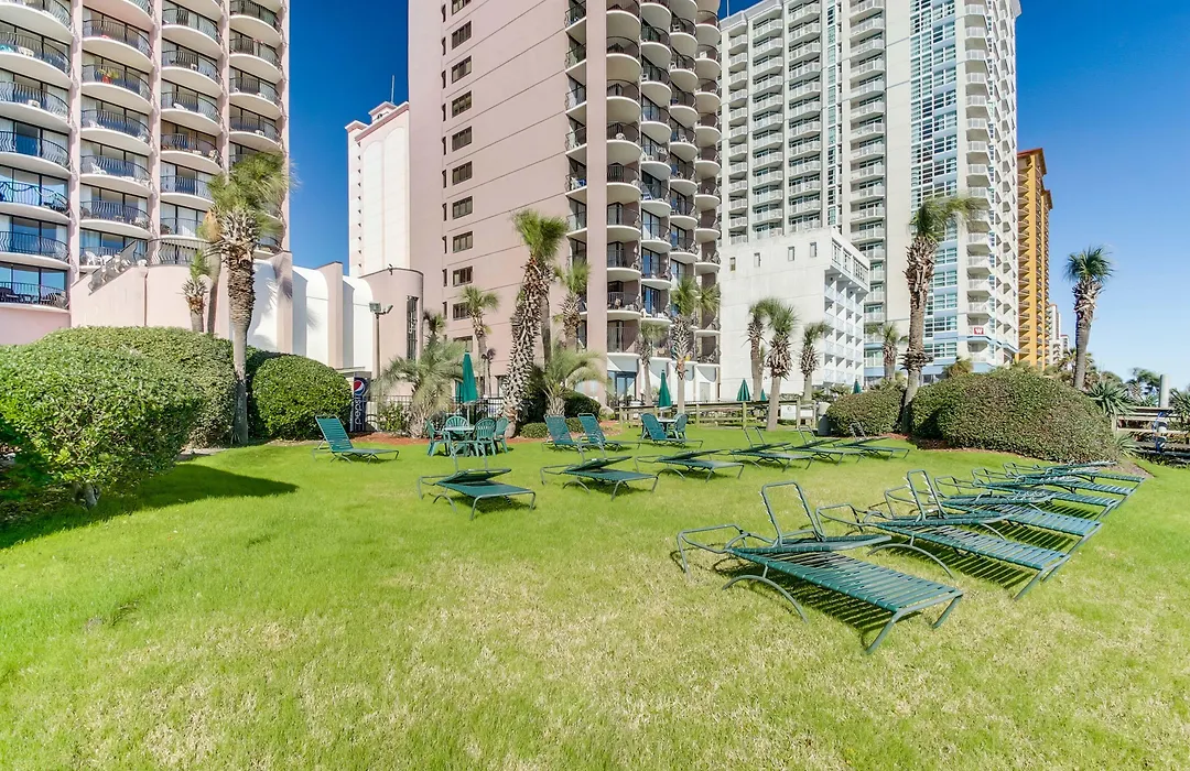 Palms Resort-1