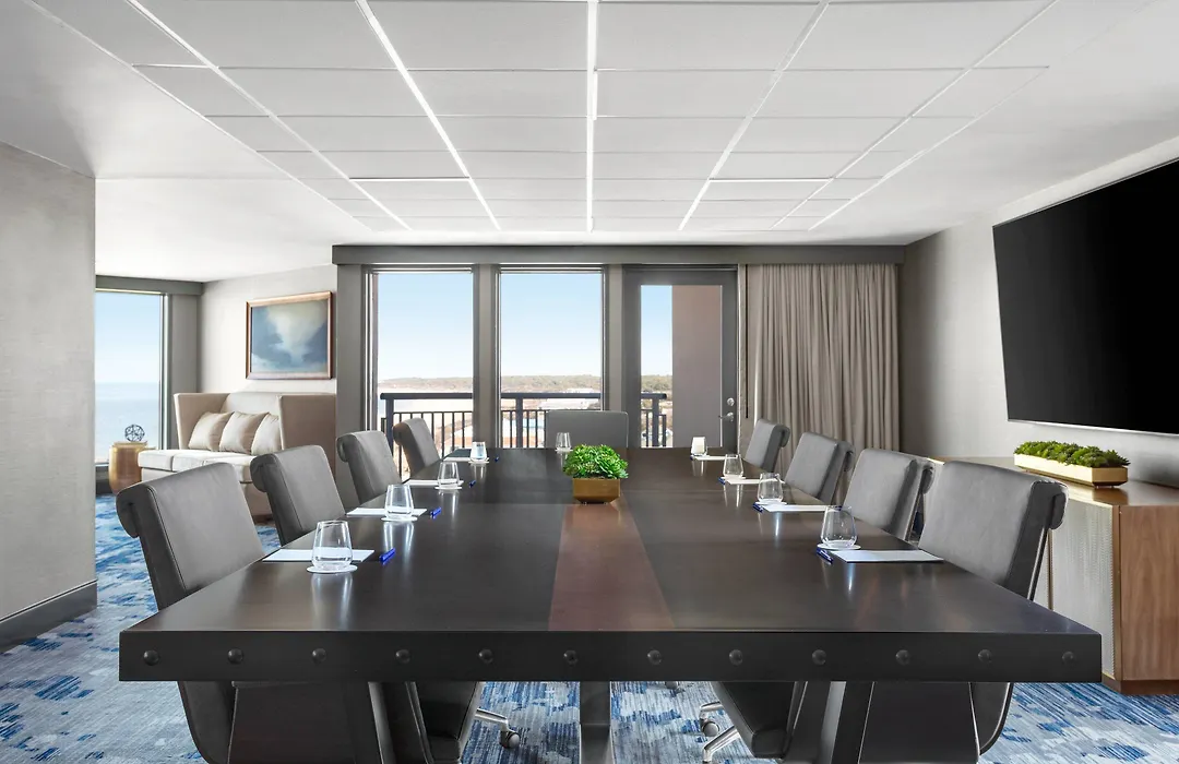 Delta Hotels By Marriott™ Virginia Beach Waterfront Suites-1
