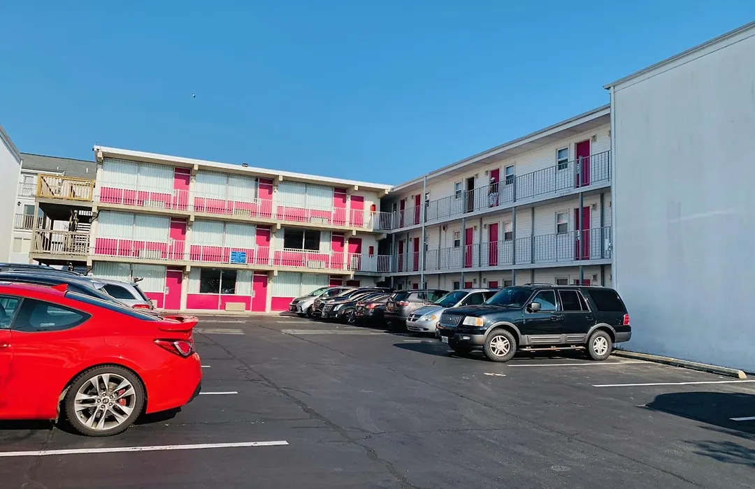 Simple Life Motel-1