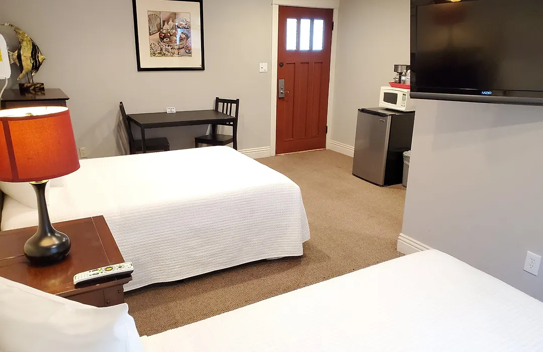 Coronado Island Inn-1